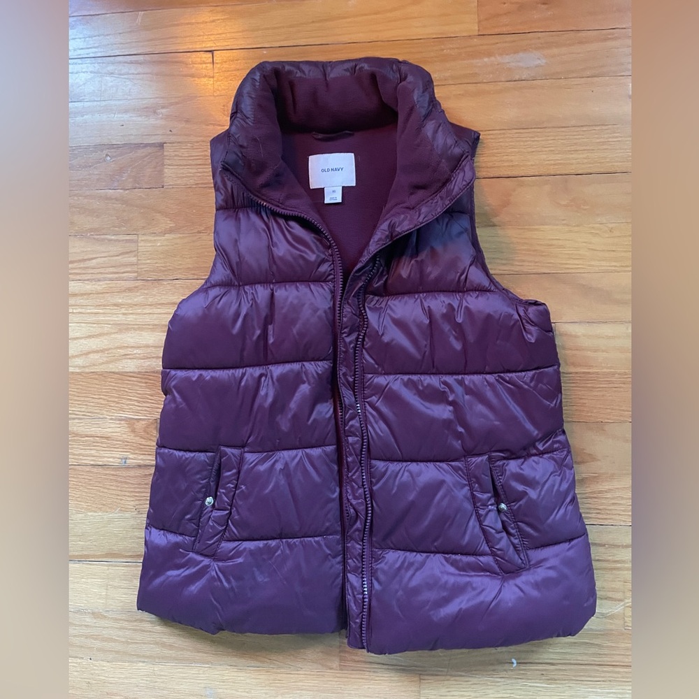 Old Navy size extra small maroon puffer vest